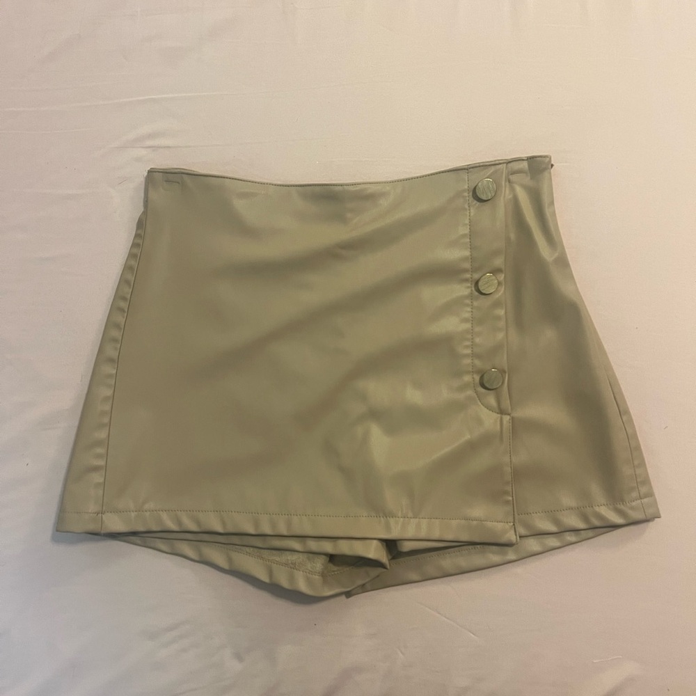 Zara Tan Faux Leather Tan Button-Detail Shorts/Skort